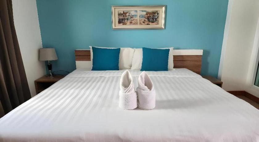 By Dee @Jomtien Hotell Pattaya Eksteriør bilde